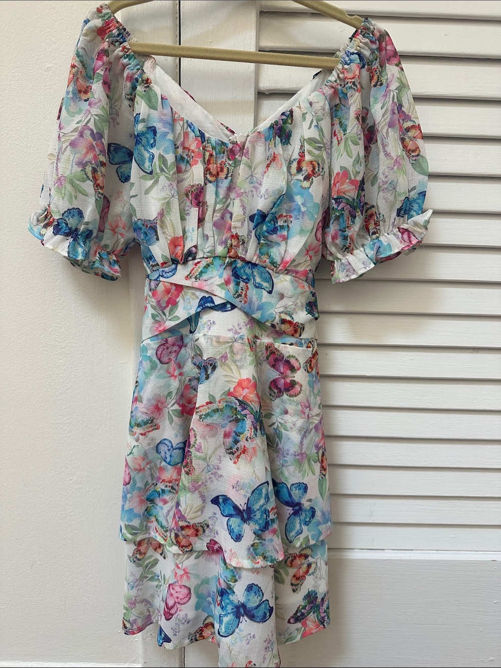 Katie J NYC White Floral Butterfly Tiered Dress